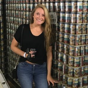 Meet your Posher, Danielle